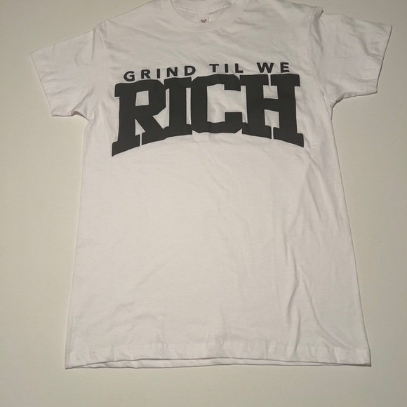 NWOT Men's Small "Grind Til We Rich" Graphic Tee (G4) - Picture 1 of 3